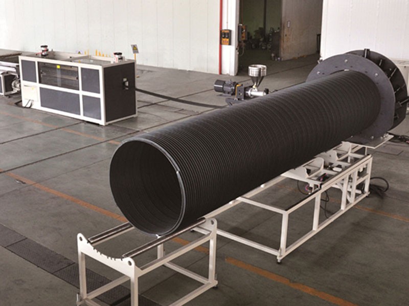 PE塑钢缠（chán）绕管挤出生产线（xiàn）