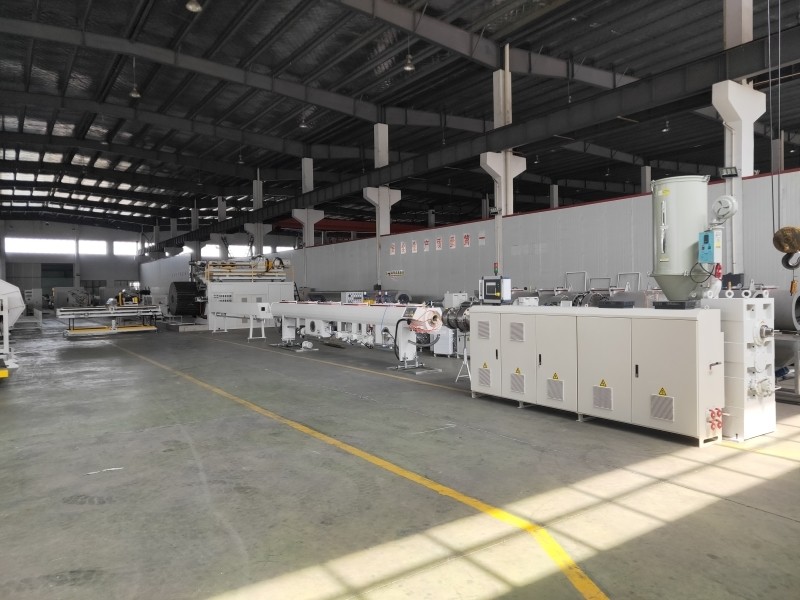 PE/PVC/PP中空壁缠绕管挤出生（shēng）产线