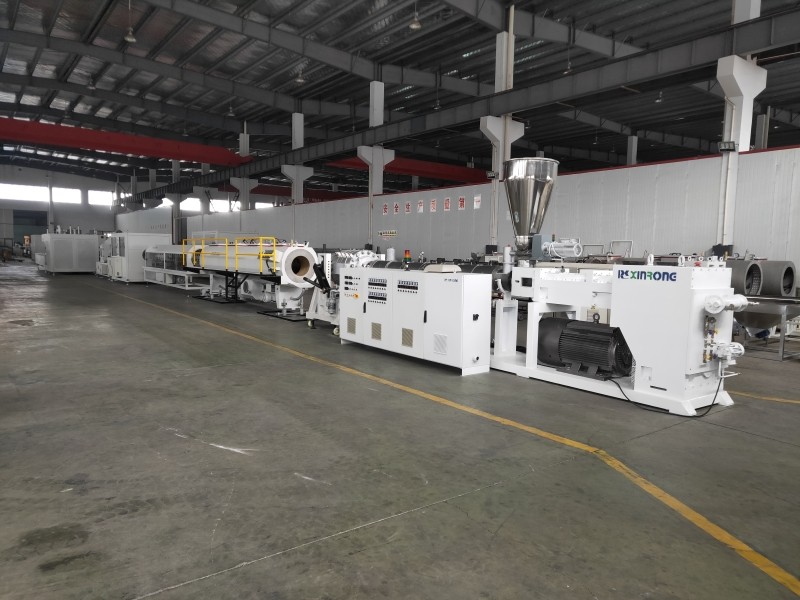 PE給水燃（rán）氣管材擠出生（shēng）產線